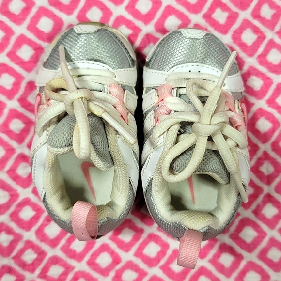 ° SZ 2 • Baby Sneakers ° - Picture 6 of 8